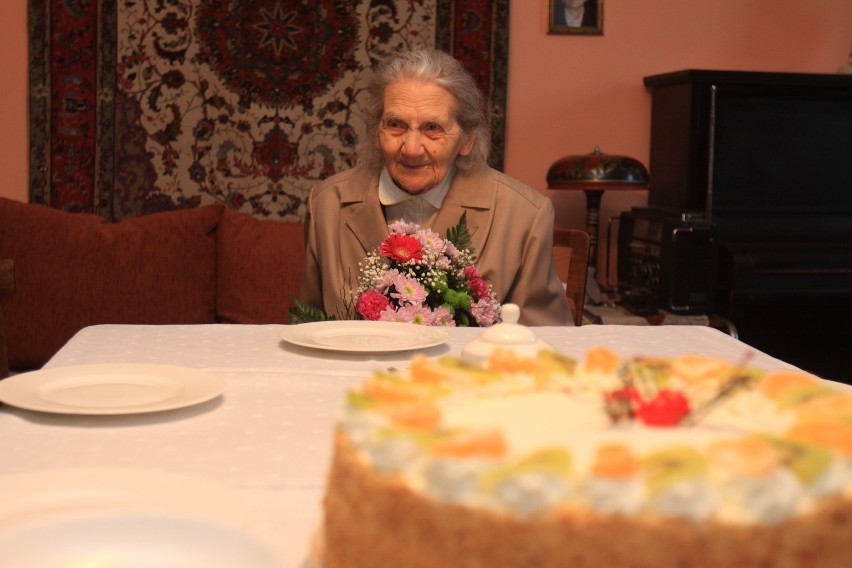 KRÓTKO: Stefania Zacharska z Tarnowskich Gór skończyła 105 lat!