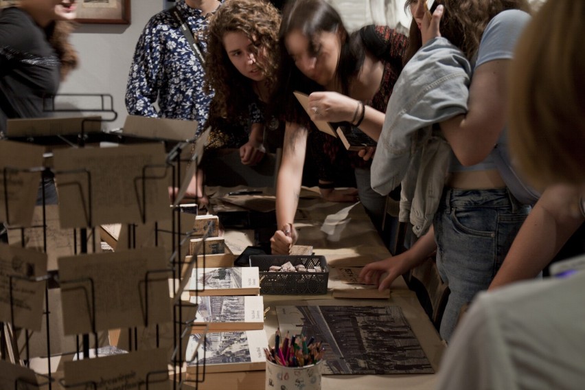 Studentki ze Lwowa wzięły udział w badaniach archeologicznych w Chotyńcu i odwiedziły jarosławskie Muzeum [ZDJĘCIA]