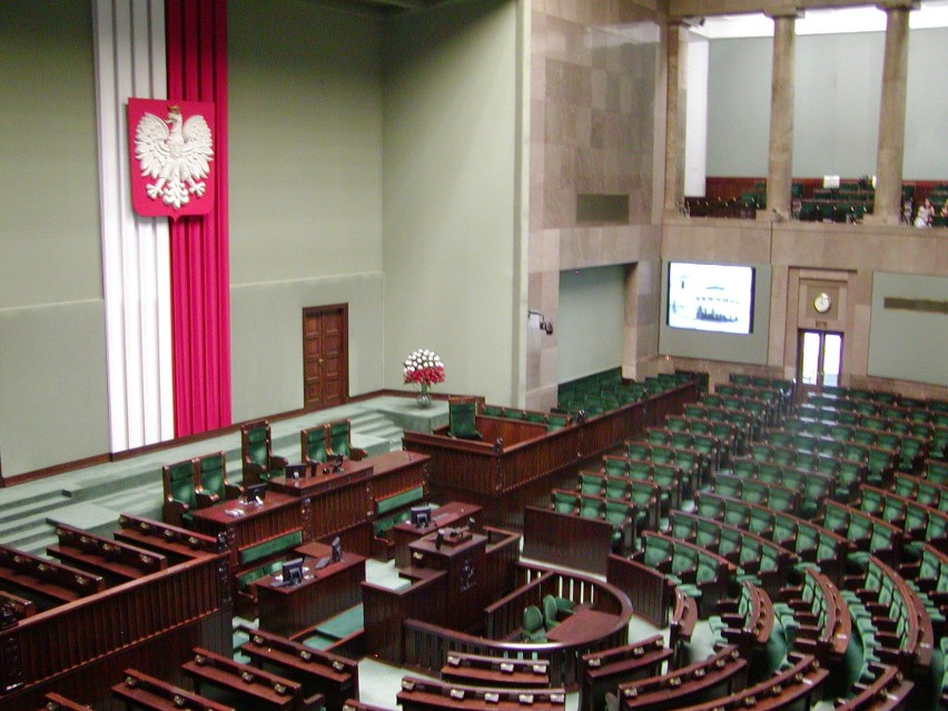 1928 – Sejm po raz pierwszy obradował w nowej Sali...
