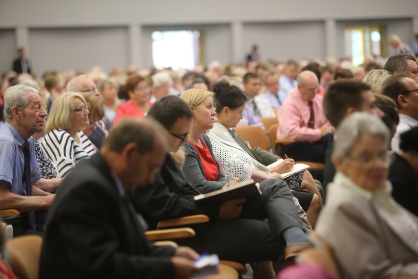 Kongres Świadków Jehowy w Sosnowcu [ZDJĘCIA 21.07]