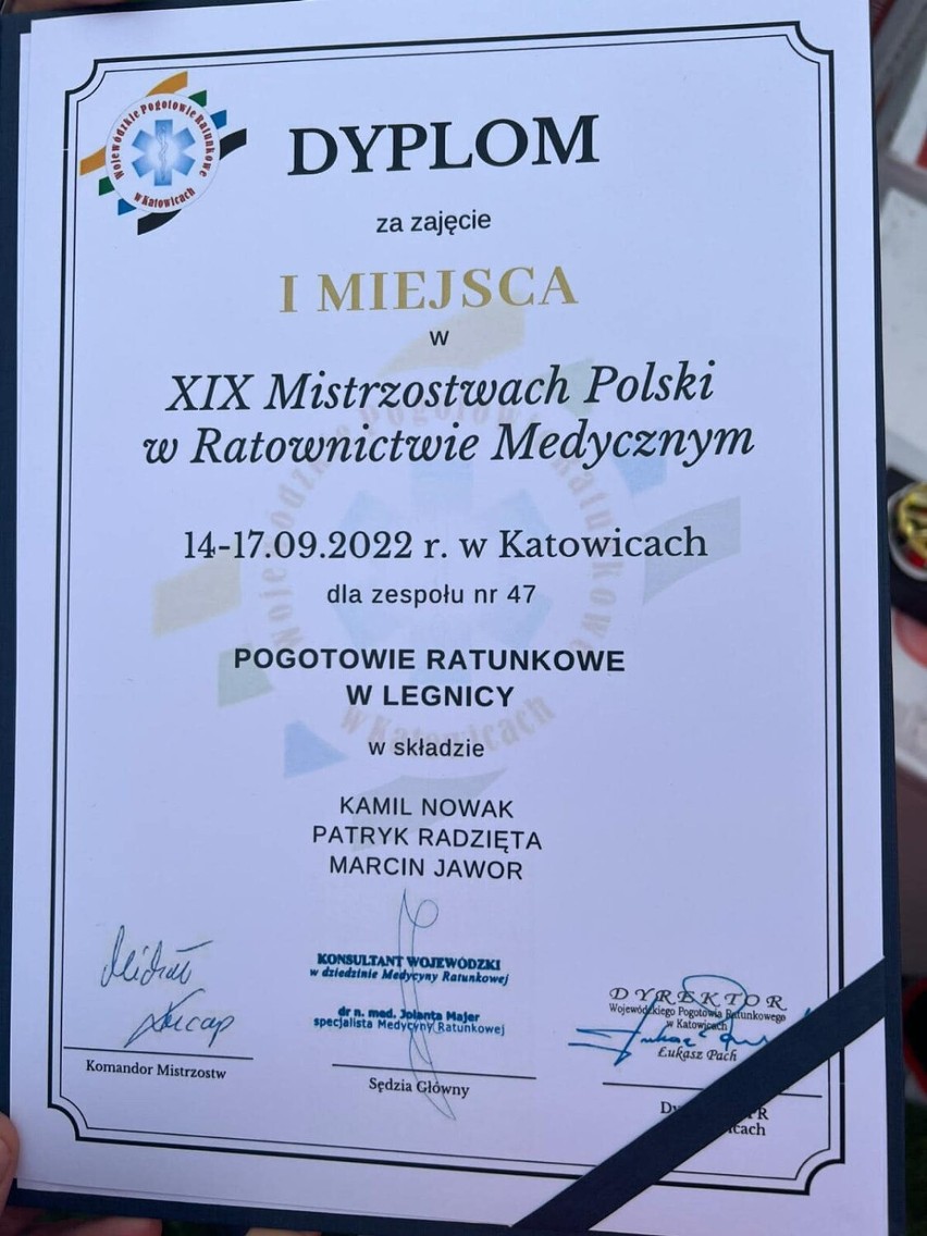 Ratownicy Pogotowia Ratunkowego w Legnicy zostali Mistrzami Polski w Ratownictwie Medycznym. Gratulujemy!