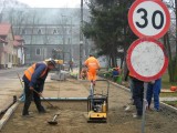 Na plac Sulwińskiego w Błaszkach tylko z jednej strony