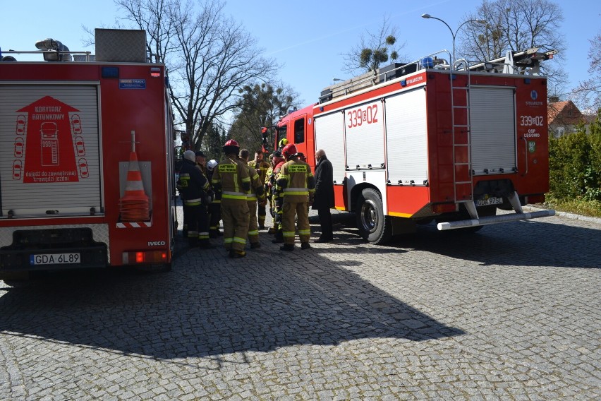 Ćwiczenia strażaków w kościele w Pruszczu Gdańskim