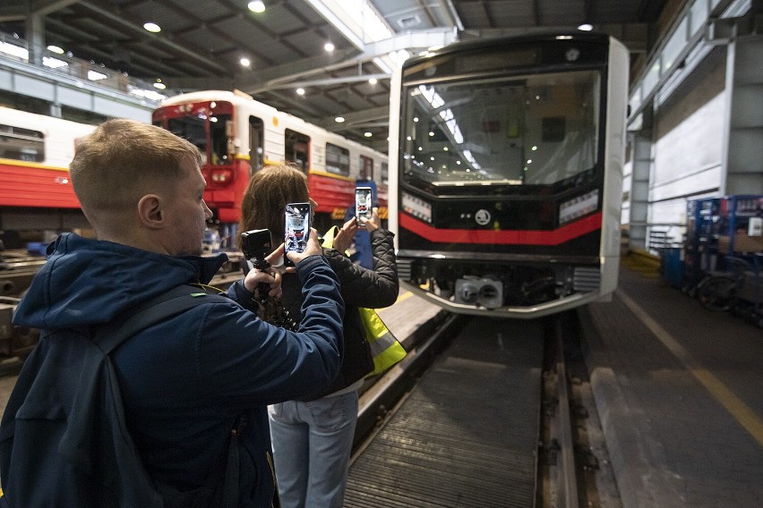 Pierwszy pociąg Skoda Varsovia już w Warszawie. Pojazd...