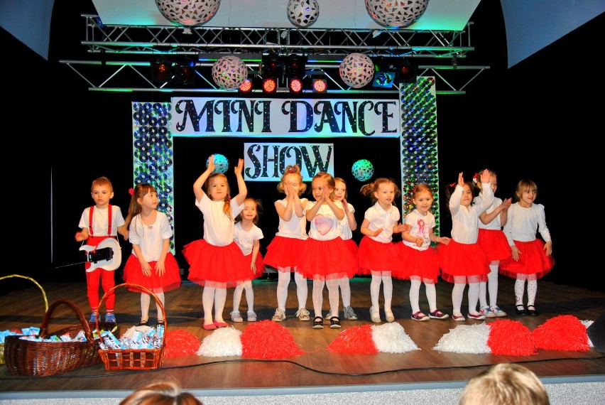 Poraj: Mini Dance Show. Wystąpiło 16 zespołów i blisko 150 przedszkolaków! [ZDJĘCIA]