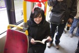 "I tak wygramy", czyli mieszkańcy przeciwko znikaniu książek w tramwajach