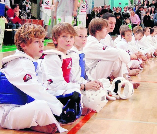 Młodzi chętnie trenują taekwondo