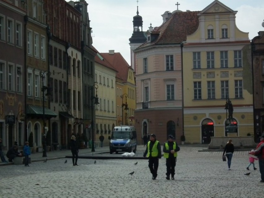 Już 15 kwietnia Stary Rynek będą patrolować policjanci i...