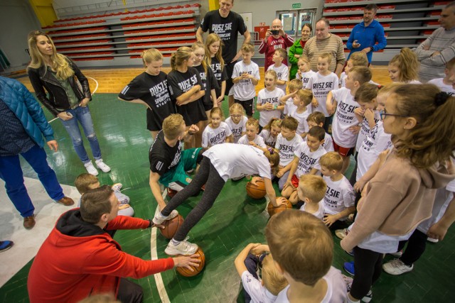 Rusz się przed Świętami ze sportowcami. Dzieci trenowały z Siódmiakiem, Janikowskim i Trybańskim