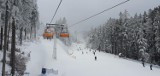 W Karkonoszach i Górach Izerskich czynne są wszystkie stacje narciarskie. Ile trzeba wydać za cały dzień szusowania?