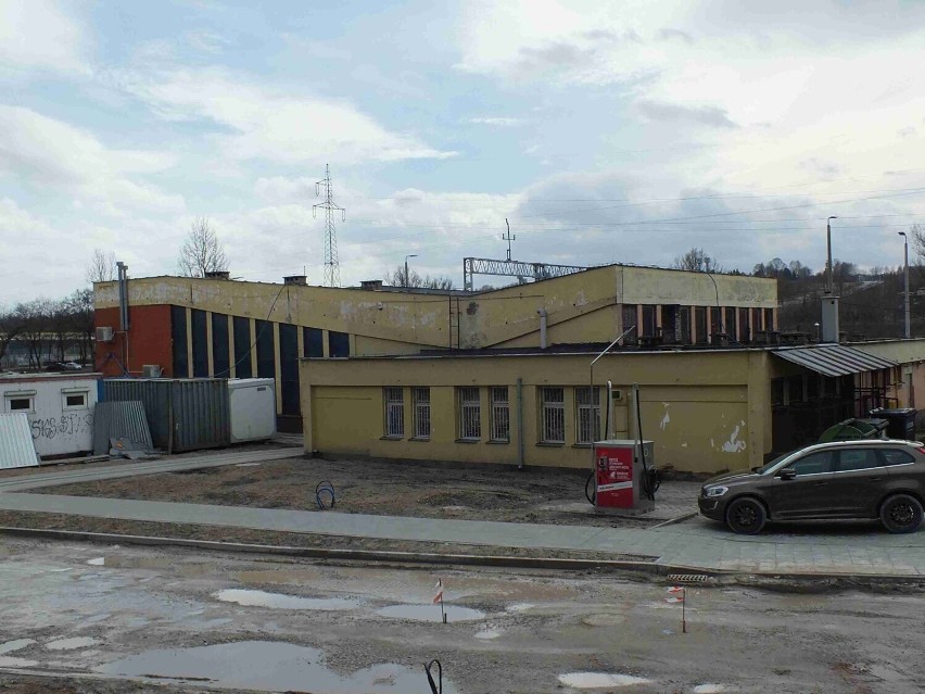 Trwa przebudowa dworca Starachowice Zachodnie. Jak postęp prac na placu budowy? Zobacz aktualne zdjęcia
