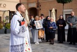 Wierni wyszli na ulice. Modlili się m.in. o koniec pandemii koronawirusa oraz w intencji prezydenta Andrzeja Dudy i rządzących