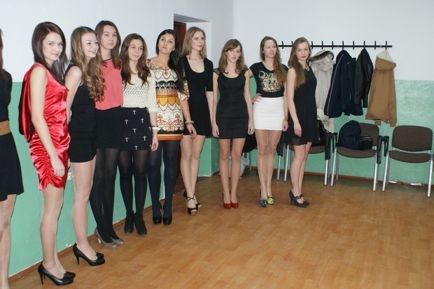 Dąbrowa Górnicza: Ostatni casting w WSPS przed wyborami Miss Śląska i Zagłębia 2013