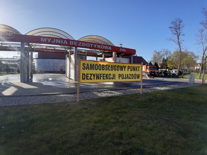 Myjnia w Szczecinku jako... epidemiczny punkt dezynfekcji samochodów [zdjęcia]