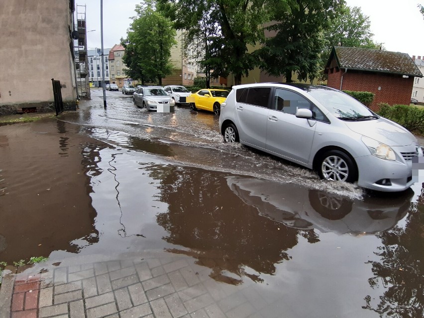 Po burzy w Szczecinku. A to nie koniec gwałtownych zjawisk atmosferycznych 