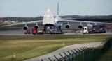 W Rębiechowie wylądował gigantyczny Antonow [ZDJĘCIA]