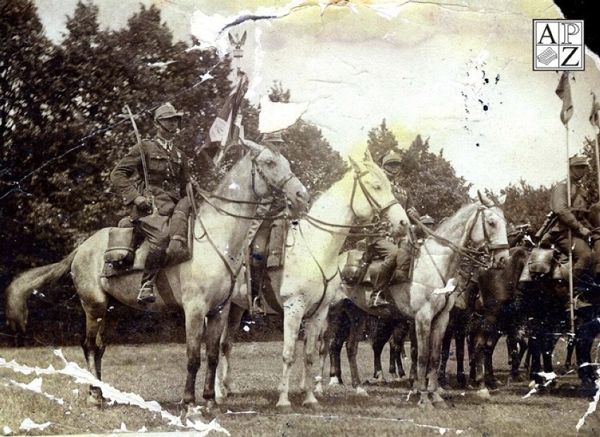 Ułani z Hrubieszowa na archiwalnych fotografiach. We wrześniu 1939 r. dzielny pułk został rozbity