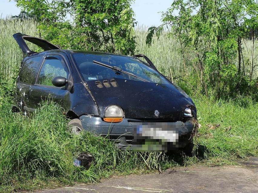 Wypadek w Żernikach: Dachował samochodem osobowym