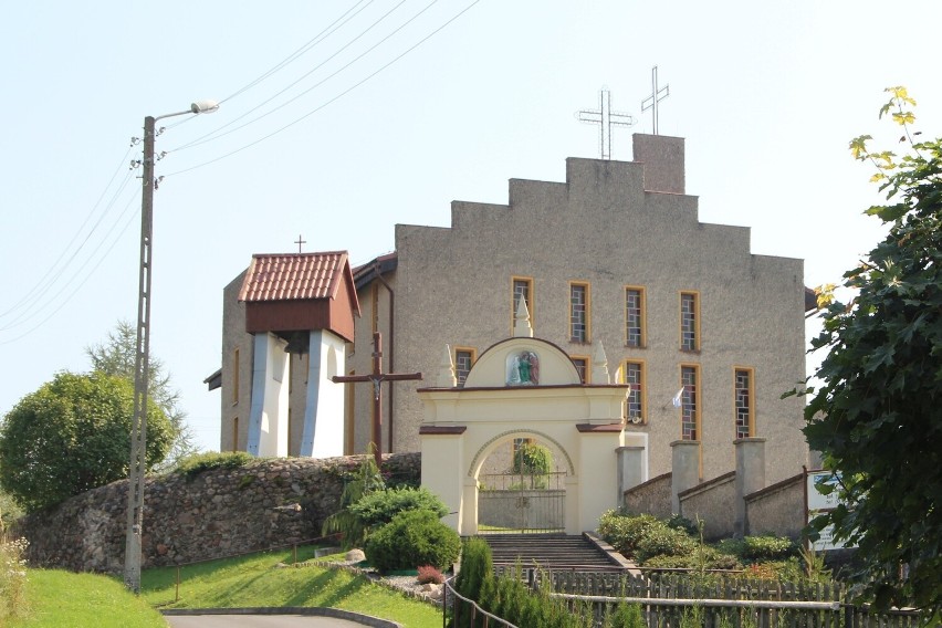 Kościół pw. św. Anny w Jaszowie został zbudowany w 1981 roku