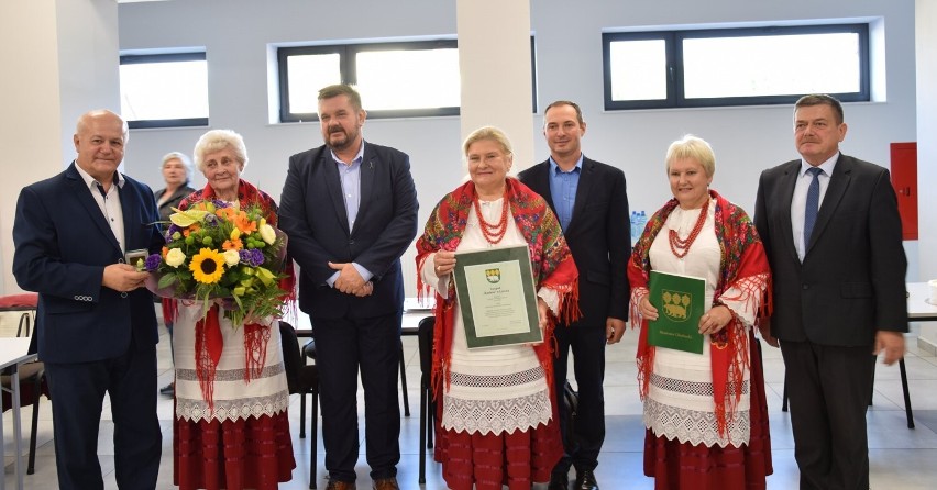 Zespoły śpiewacze z gminy Rejowiec Fabryczny odznaczone za wkład w rozwój lokalnego dorobku kulturalnego. Zobacz zdjęcia