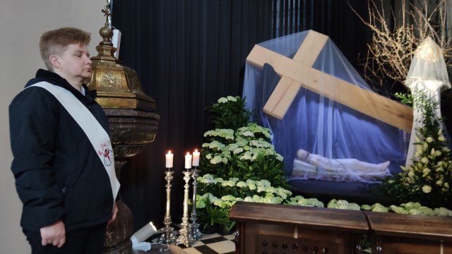 Groby Pańskie 2022 w kościołach w Piotrkowie