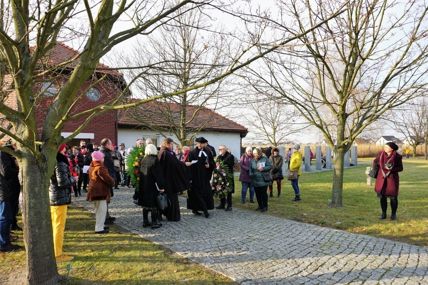 Nabożeństwo ekumeniczne w Dzień Żałoby Narodowej. Członkowie mniejszości niemieckiej pamiętali o wszystkich ofiarach wojny