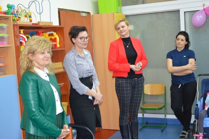 Piękny dar fundacji Eco Textil dla specjalnego ośrodka w Kielcach. Placówka przy Chęcińskiej dostała specjalistyczne łóżko (ZDJĘCIA)