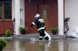 Wypadek i zakleszczone dziecko w samochodzie. Tak minęła majówka w powiecie wąbrzeskim