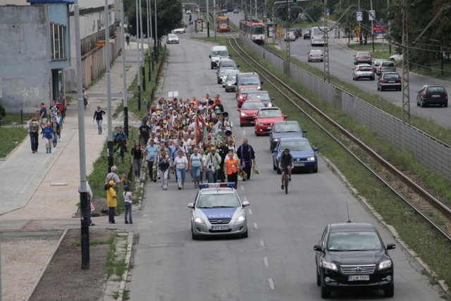 89. Piesza Pielgrzymka Łódzka. Pątnicy wrócili z Częstochowy do Łodzi