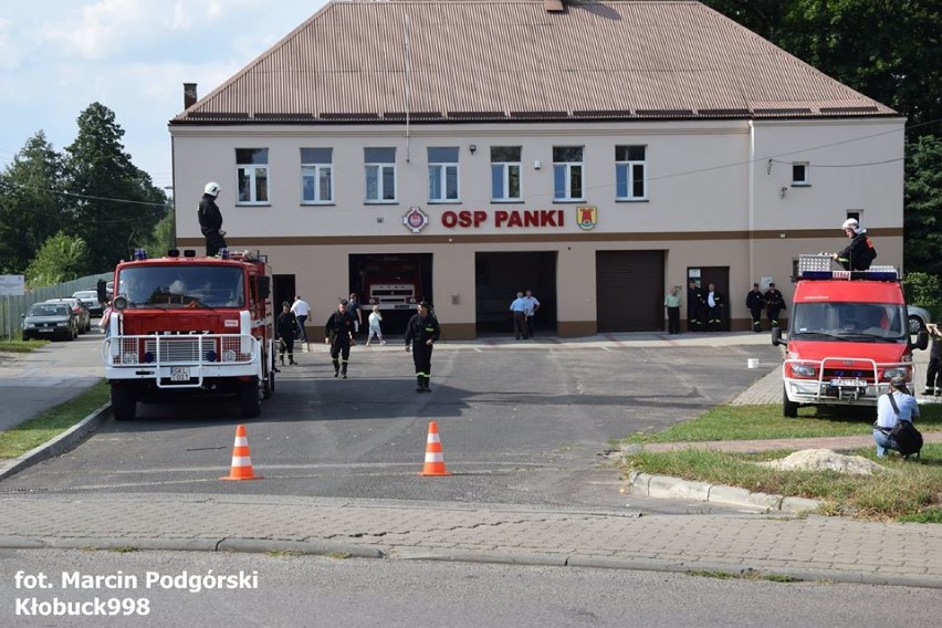 Nowy wóz bojowy dla OSP Panki. Witali go strażacy i mieszkańcy wsi ZDJĘCIA