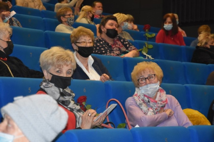 Wągrowiec. Koncert z okazji Dnia Kobiet odbył się w Miejskim Domu Kultury w Wągrowcu. Zobacz zdjęcia 