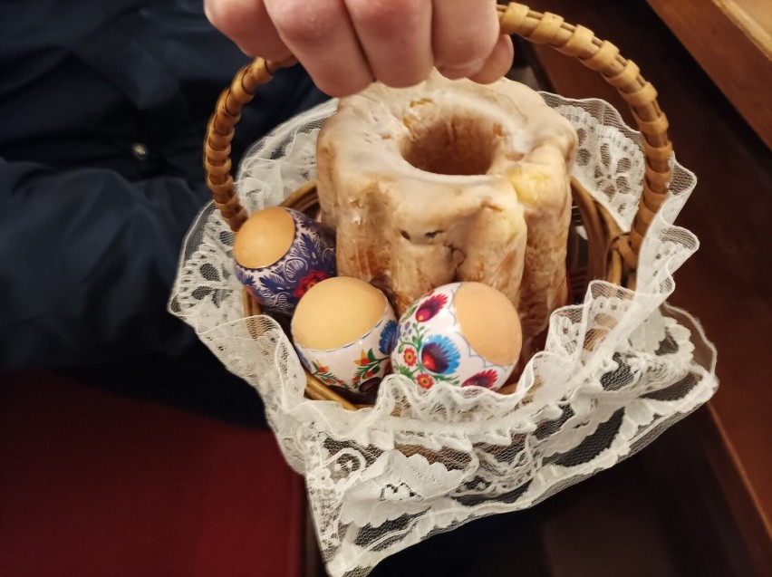 Święcenie pokarmów w kościele Wniebowzięcia NMP dla wiernych obrządku wschodniego. Zdjęcia