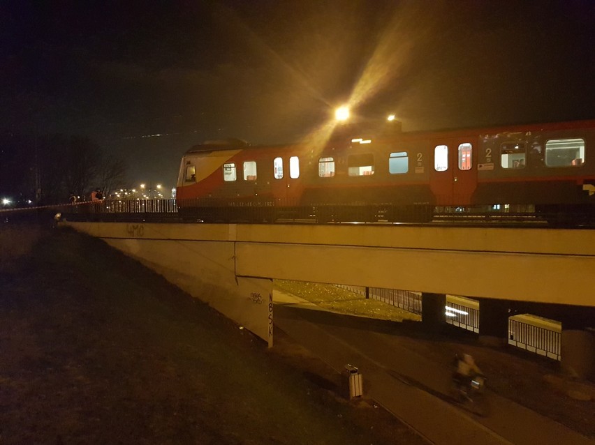 Śmierć pod kołami pociągu w Łodzi