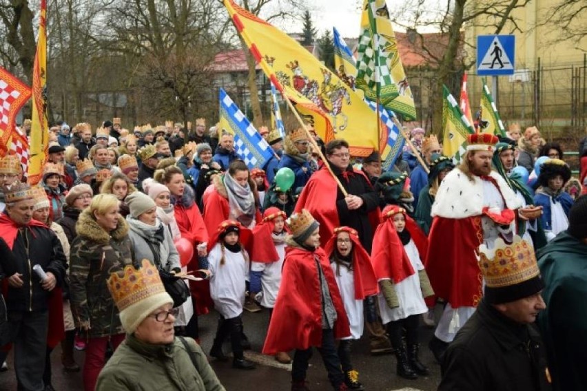 Orszak Trzech Króli na archiwalnych zdjęciach. Jak witaliśmy Jezusa w ubiegłych latach?