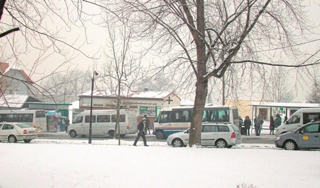 Starostwo zaproponowało aby przystanek busów z pl. Kościuszki  przenieść na dworzec autobusowy PKS