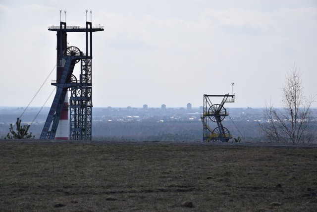 Szyby górnicze


Zobacz kolejne zdjęcia/plansze. Przesuwaj zdjęcia w prawo - naciśnij strzałkę lub przycisk NASTĘPNE