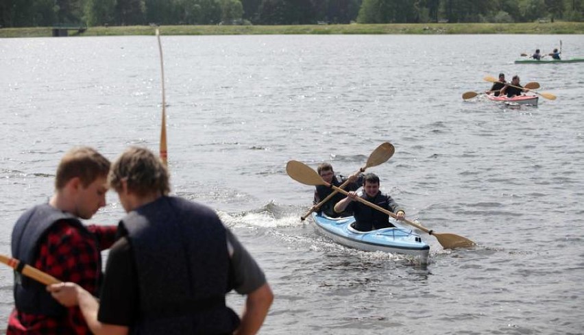 Klasyka gatunku, czyli kajaki i rowery wodne. Wypożyczalnia...