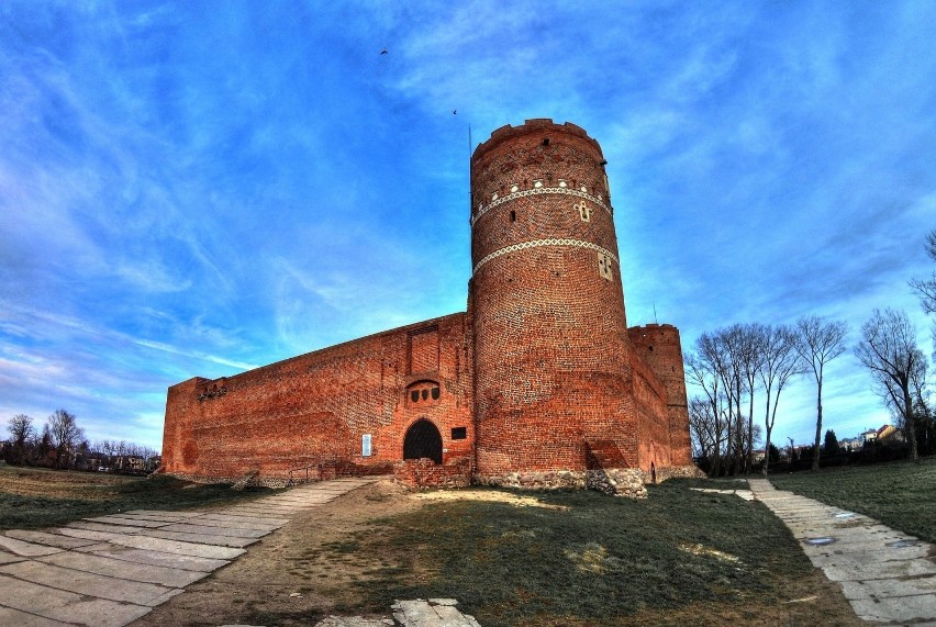 Ciechanów to położone na północy Mazowsza miasto, które jest...