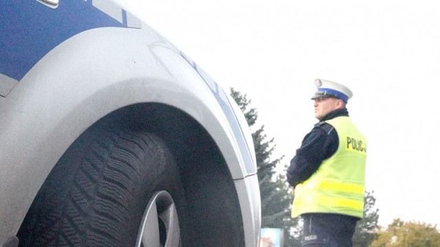 Policja Ruda Śląska: 72-latek uciekał fiatem seicento... na podwójnym gazie