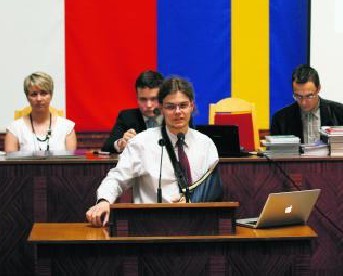 Każde wystąpienie trwało cztery minuty.  Nz. Jakub Bacia.