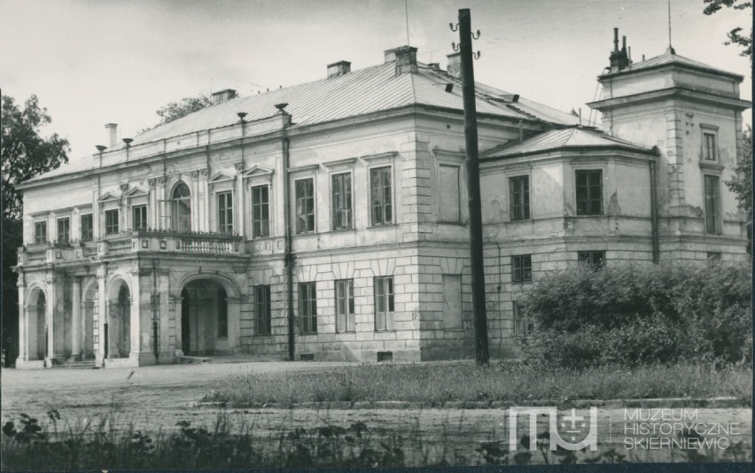 Instytut Sadownictwa w Skierniewicach powstał w 1951 roku