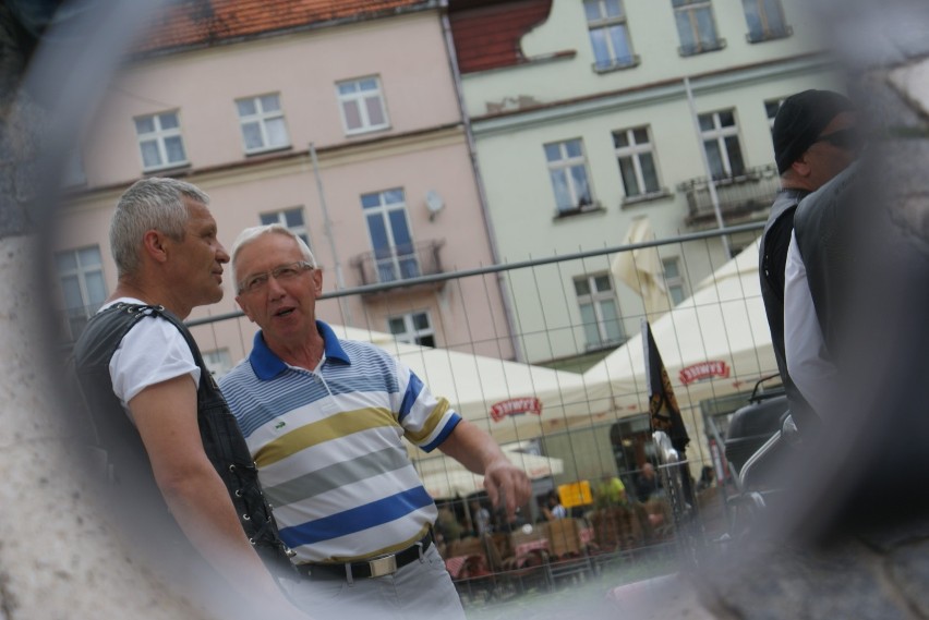 Zlot motocykli na Głównym Rynku w Kaliszu