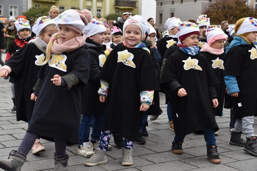 Przedszkolaki z Misia Uszatka ratują pszczoły [FOTO]