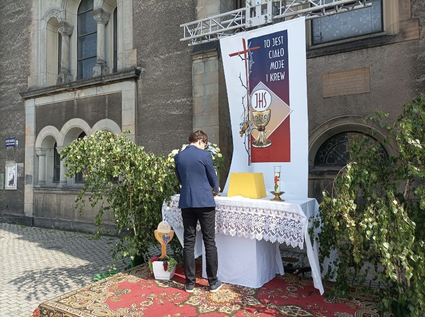 Tarnowskie Góry. Procesja Bożego Ciała przeszła przez centrum. Zobacz ZDJĘCIA