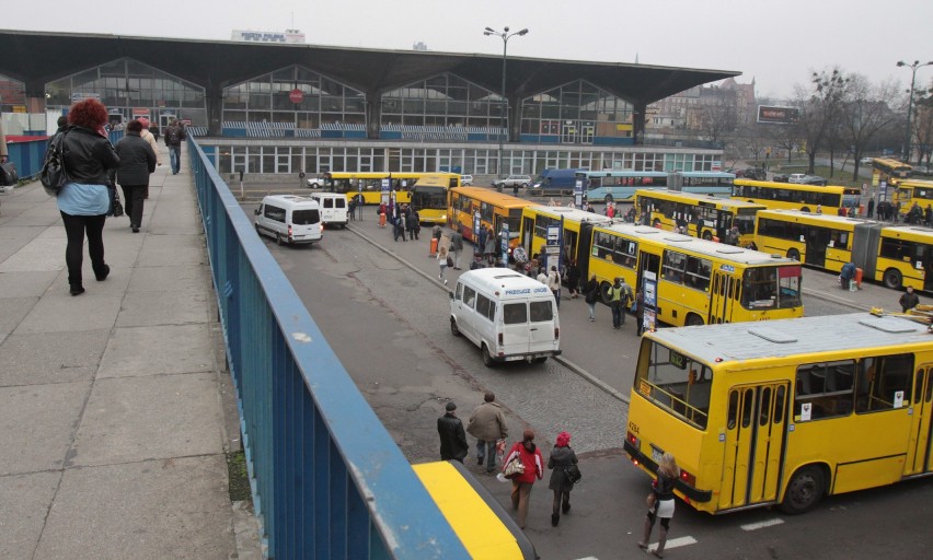 Pamiętacie plac Szewczyka nim powstała Galeria Katowicka? Ta budowa wzbudzała spore emocje!