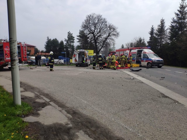 Wypadek w Łodygowicach. Rany został motocyklista z dzieckiem.