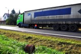 Wypadek w Witaszycach: Od samochodu ciężarowego urwały się dwa koła [ZDJĘCIA]