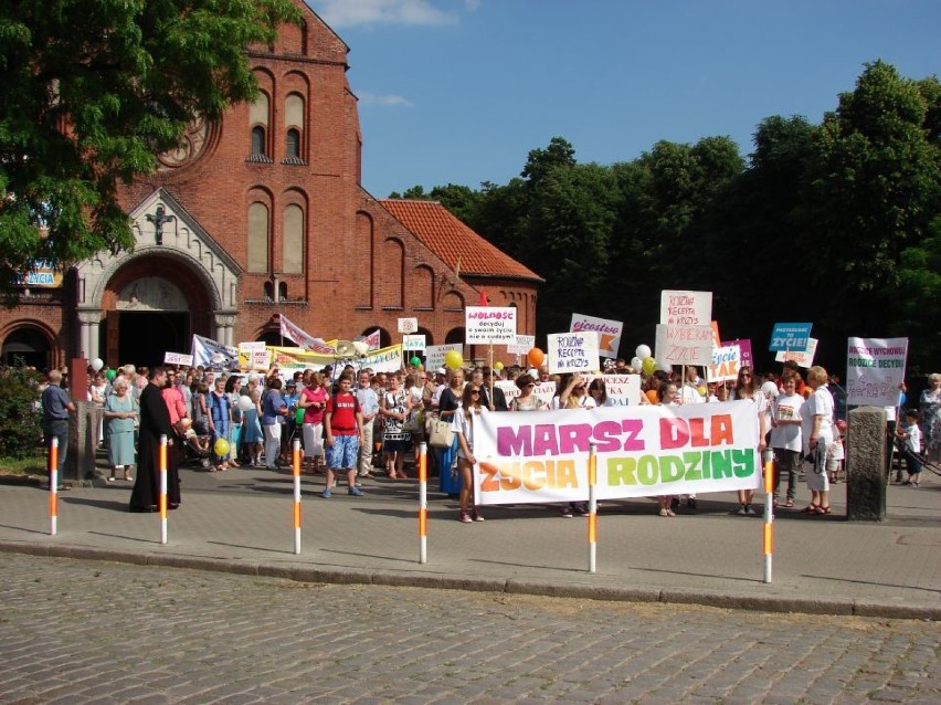 Marsz dla Życia i Rodziny w Ostrowie [FOTO]