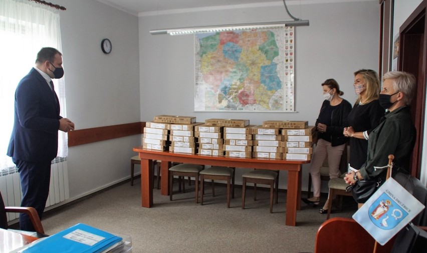 Komputery dla szkół w gminie Drużbice. Kosztowały 55 tys. zł