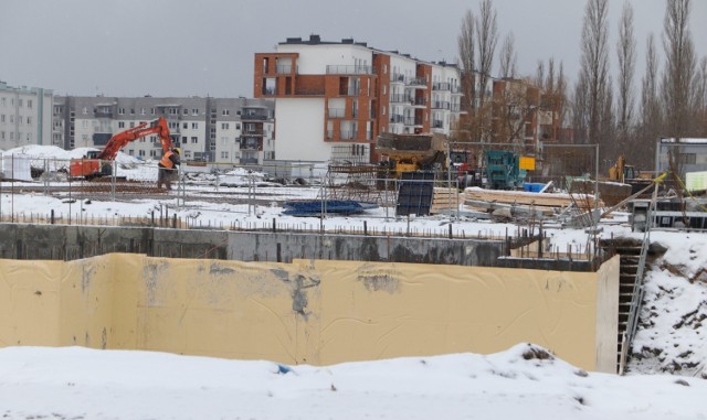 Przy ul. Celulozowej we Włocławku trwa budowa mieszkań pod wynajem